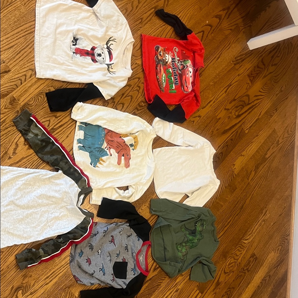 Seven 4t long sleeved shirts